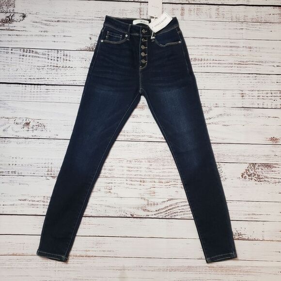 NWT KanCan Dark Wash Jeans nwt NEW Eden  dark wash button up - Picture 1 of 12